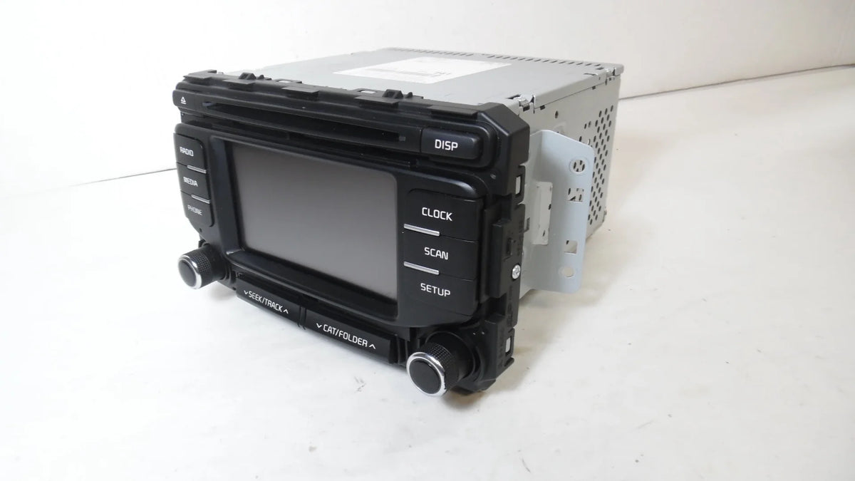Pre-Owned Kia Sportage CD Player Radio Receiver with 5.0 Display Z8249