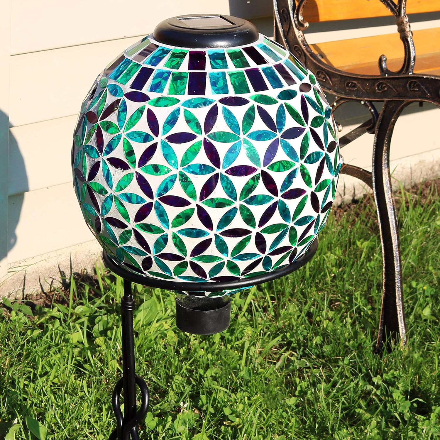 Blue 10-Inch Glass Mosaic Gazing Globe with Solar Light M7587