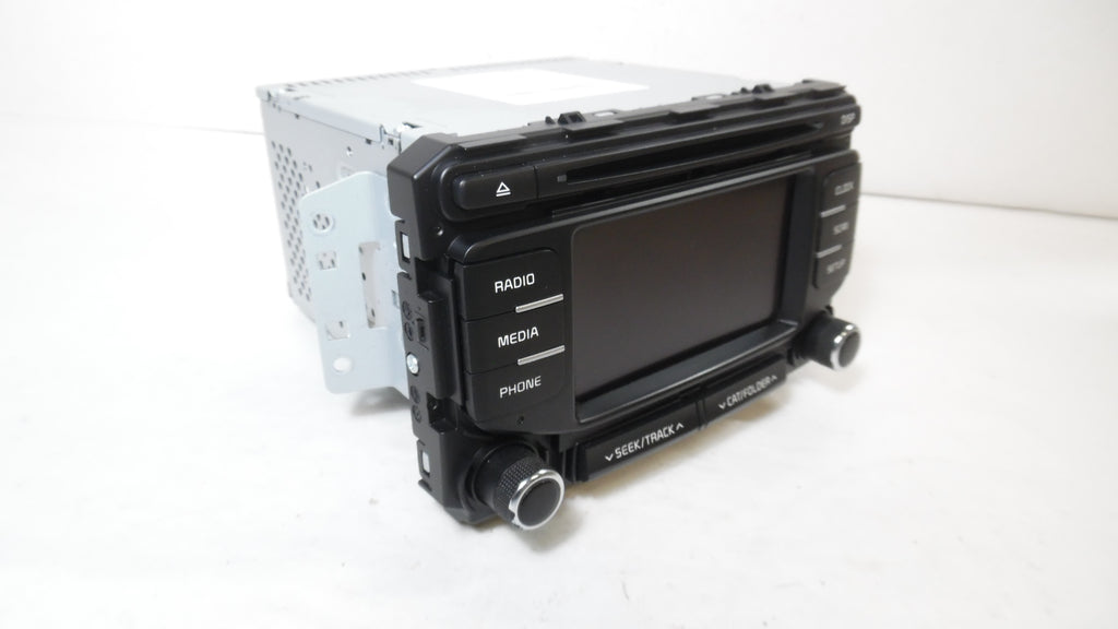 Pre-Owned Kia Sportage CD Player Radio Receiver with 5.0 Display Z8249