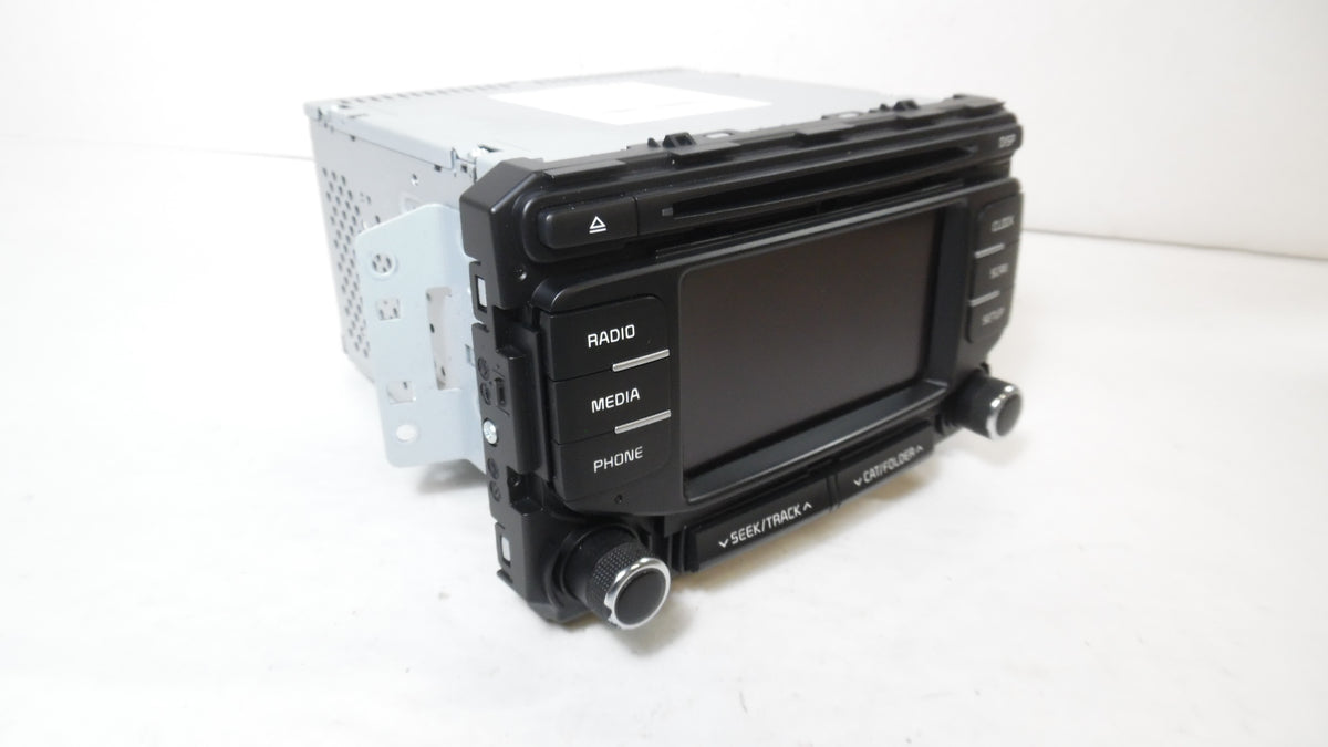 Pre-Owned Kia Sportage CD Player Radio Receiver with 5.0 Display Z8249