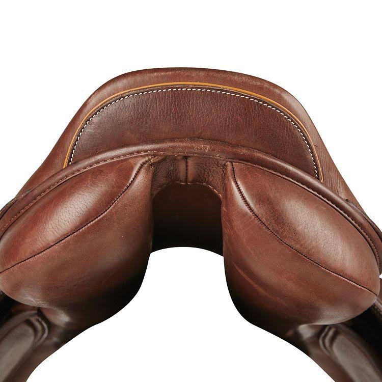 Brown Close Contact Saddle W7511