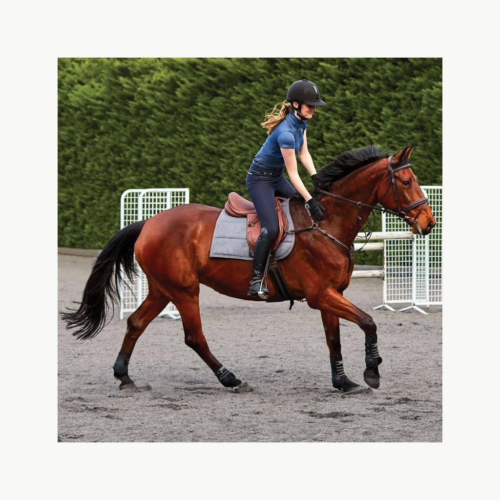 Brown Close Contact Saddle W7511