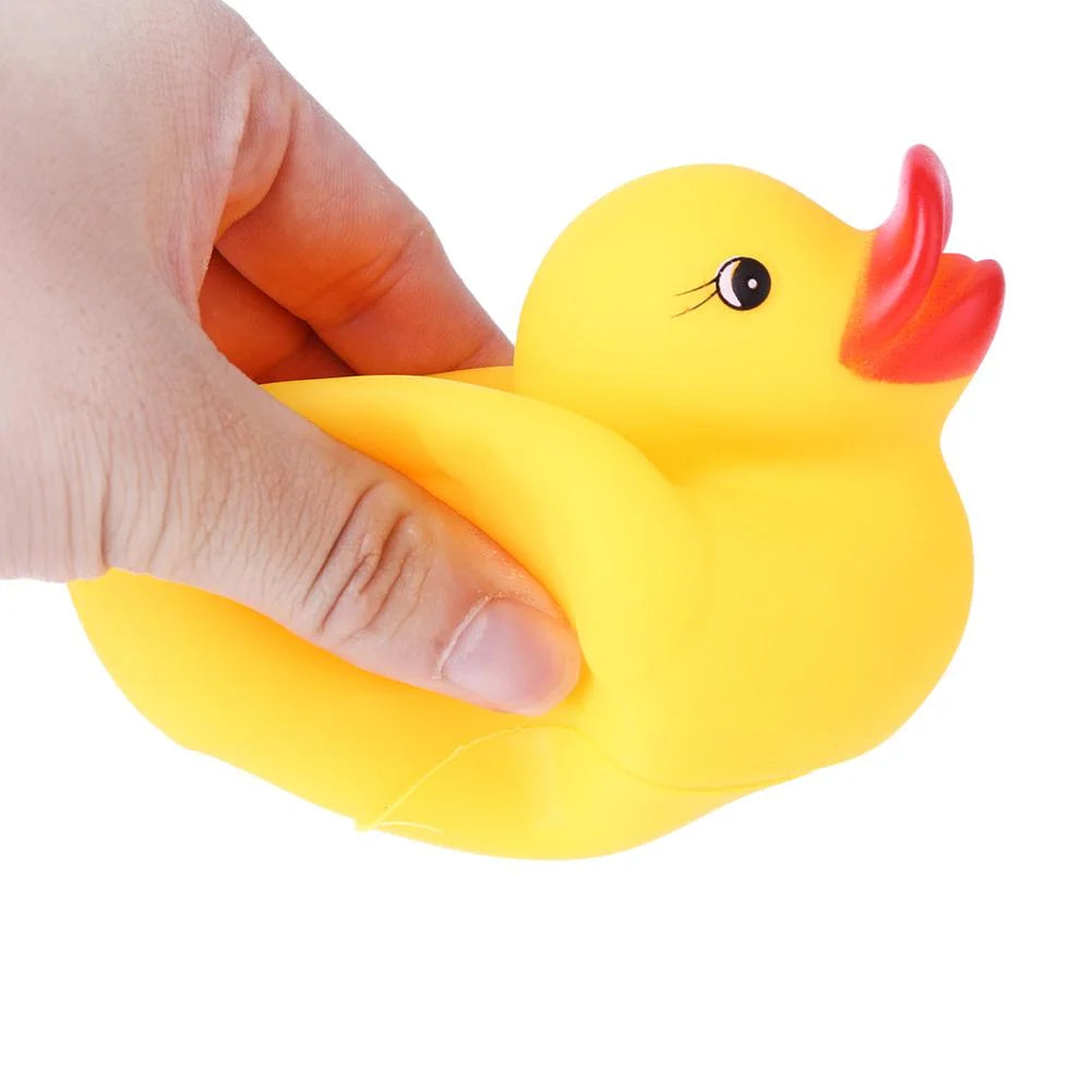 4Pcs/set Vinyl Squeaky Ducks Bath Toy J4546