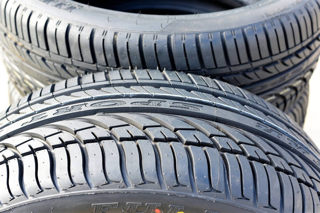 225/30R22 86w XL High Performance Summer Tire A120431