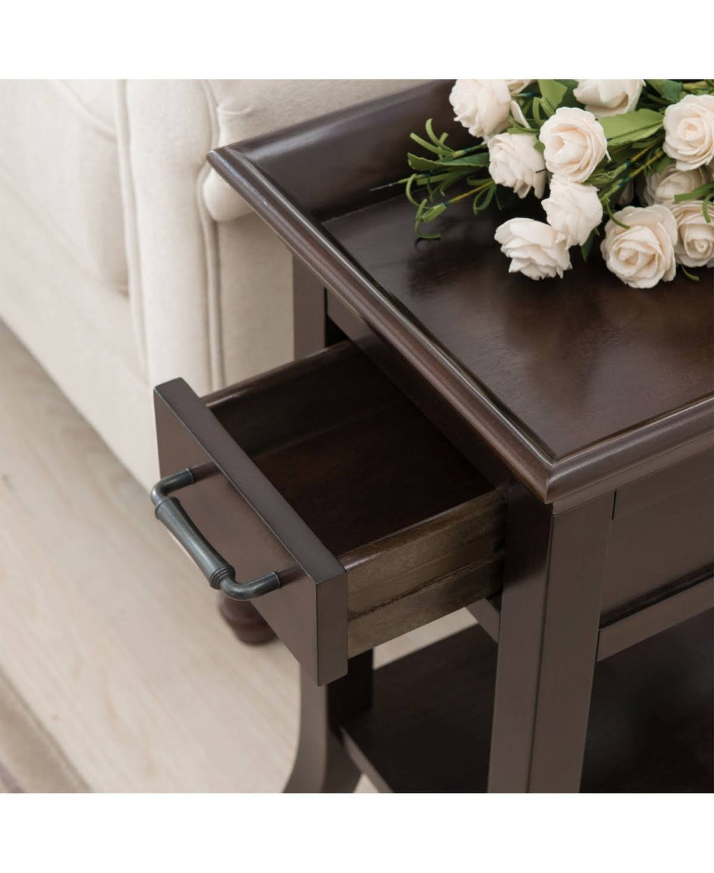 Cherry Tray Edge Chairside Table L82907